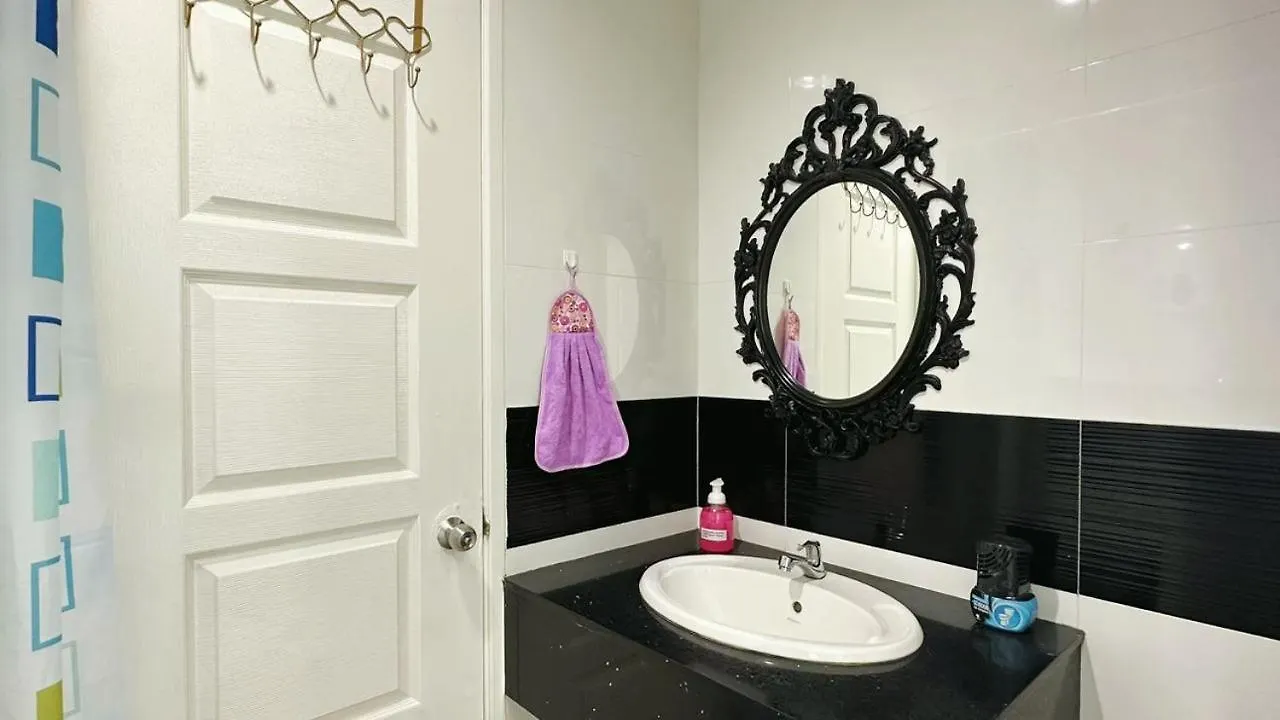 Apartment Mansion One Gleneagles Gurney Infinity Seaview Suite George Town